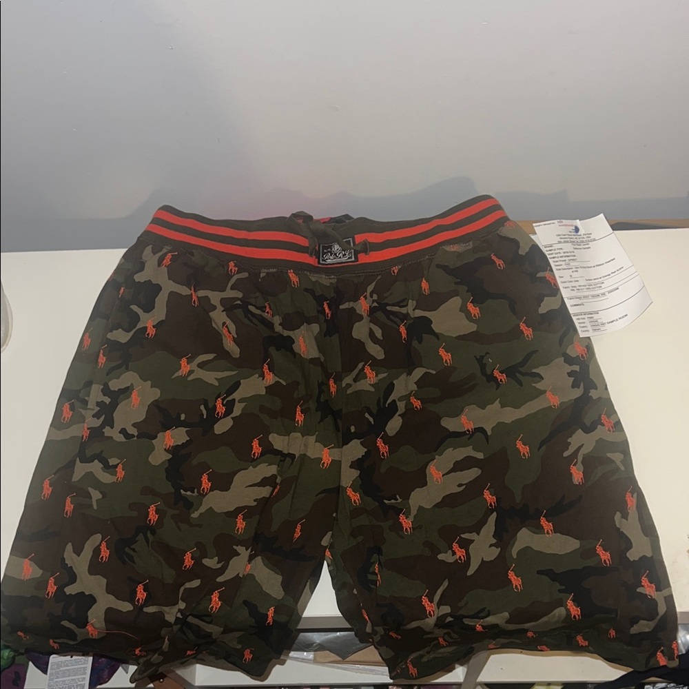 Polo by Ralph Lauren Men's Cargo Shorts - Green Camo with Red Accents